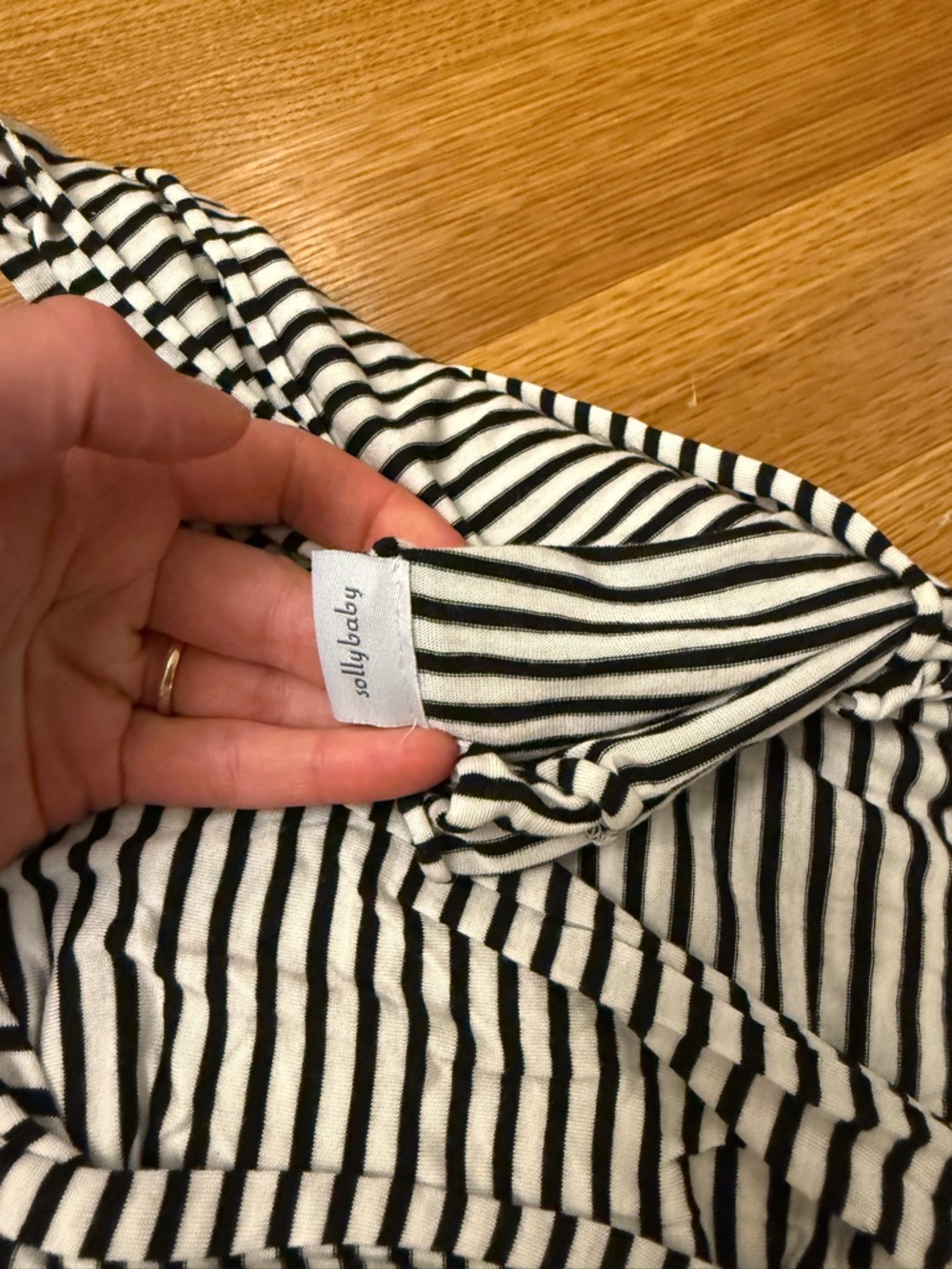 Solly baby Black and White Striped Wrap